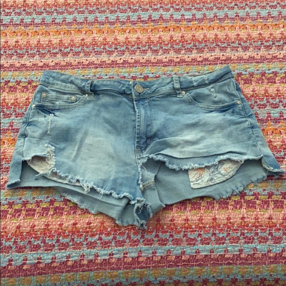Indigo Rein light denim size 15 (juniors) shorts